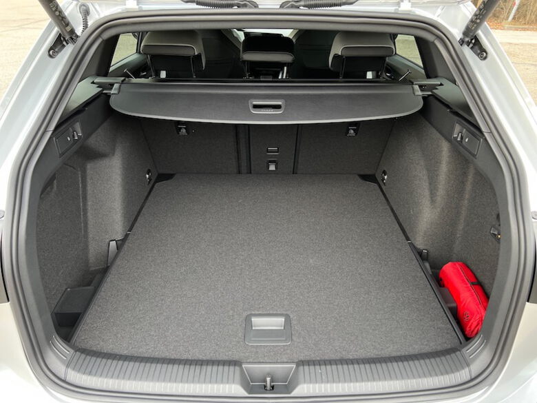 Kofferraum des VW Golf Variant Compact
